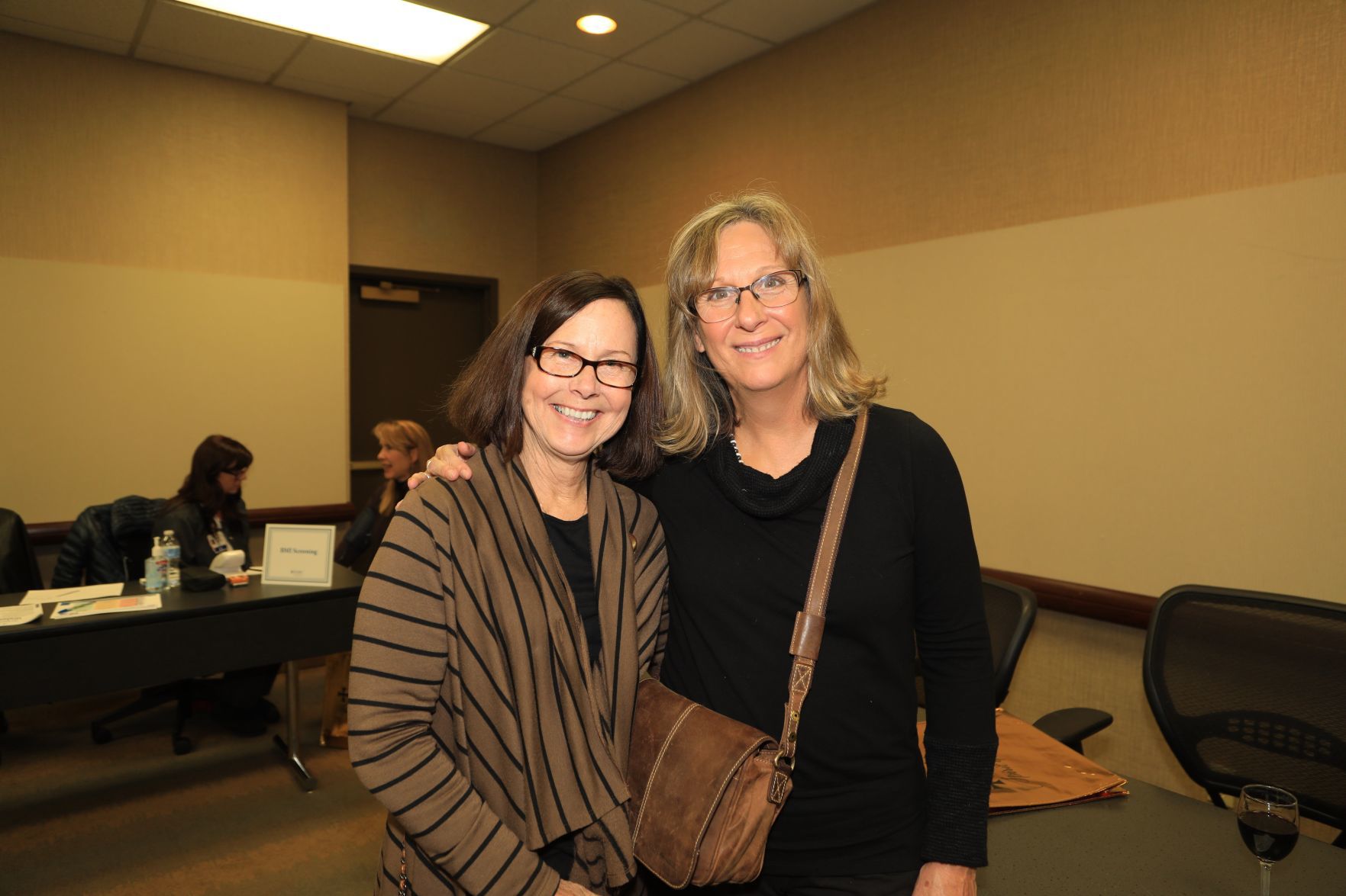 Amy Gerber, Janet Middleton